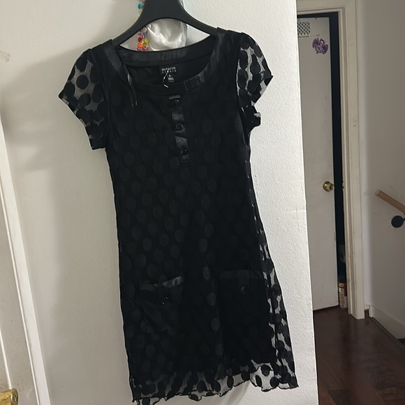 Enfocus Studio Dresses & Skirts - Lace dress